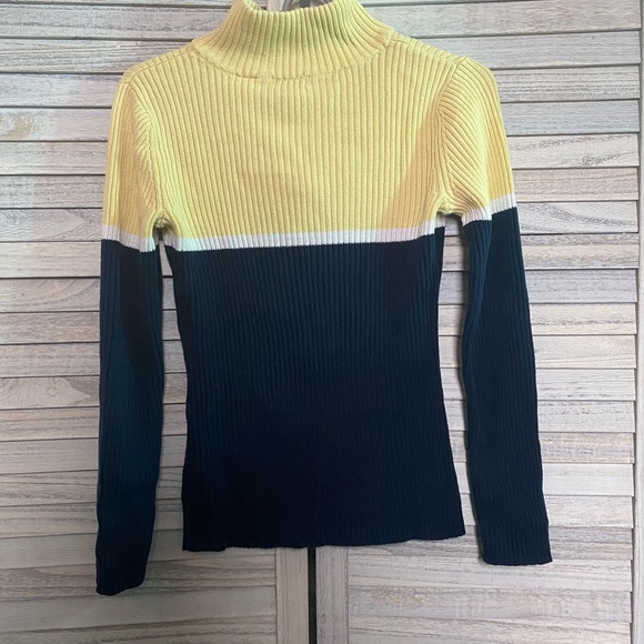 Half Zip Sweater - Picture 4 of 7